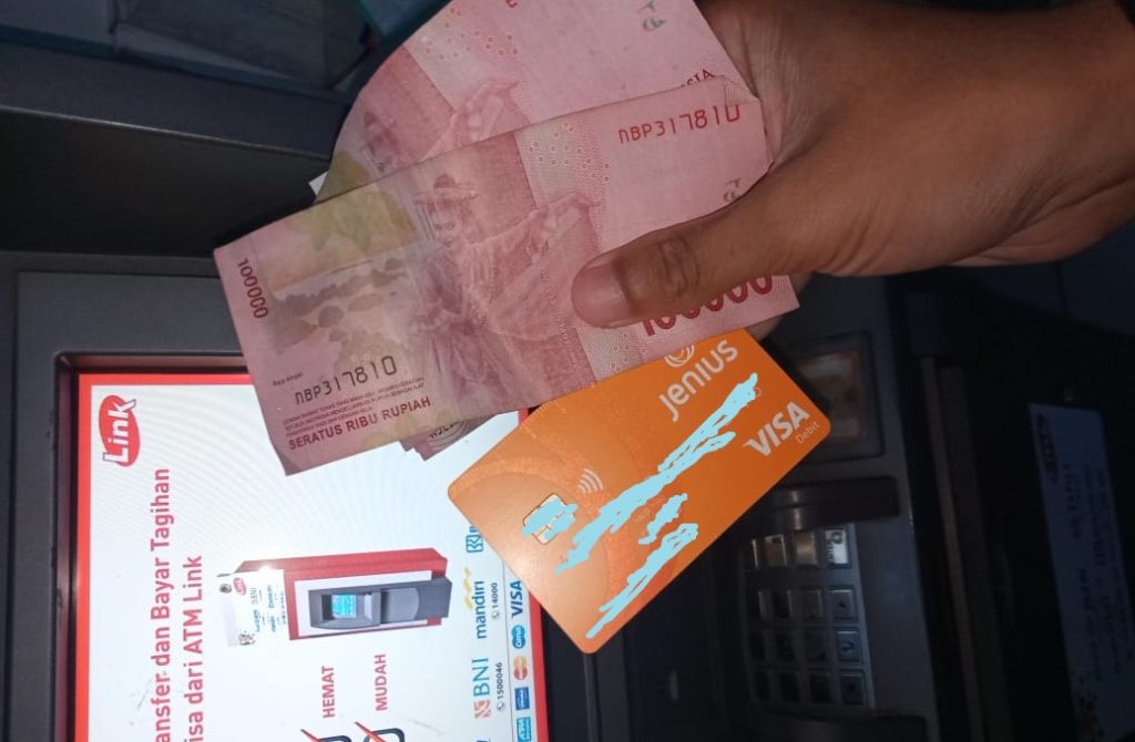 Tarik Tunai di ATM BNI Gratis 