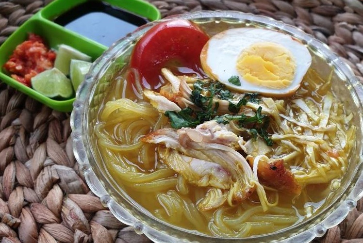 Menu Sahur Praktis Soto Ayam Bening