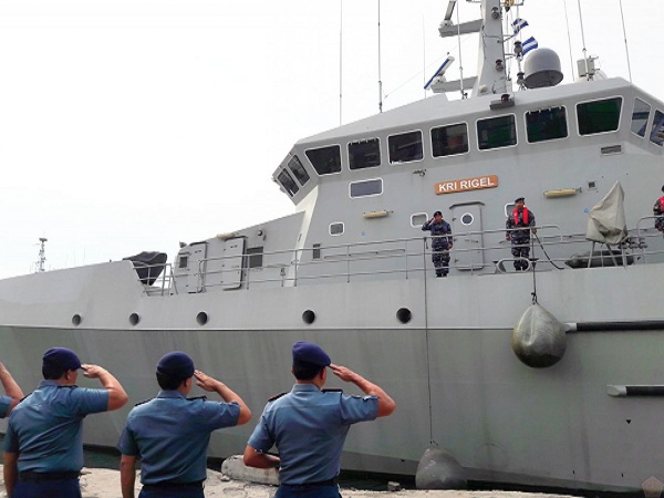 Side Scan Sonar KRI Rigel