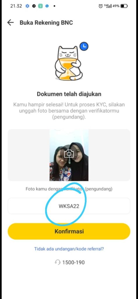 foto selfie dengan verifikator bebas berdua silahkan